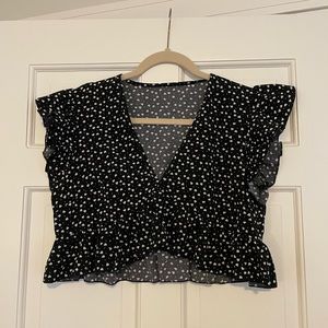 NWOT - SHEIN - BLACK HEART PATTERN CROP - SMALL